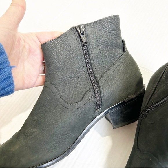 🌷SALE Vionic Roselyn Nubuck Leather Ankle Boots Size 6 Black Heeled - Picture 14 of 14